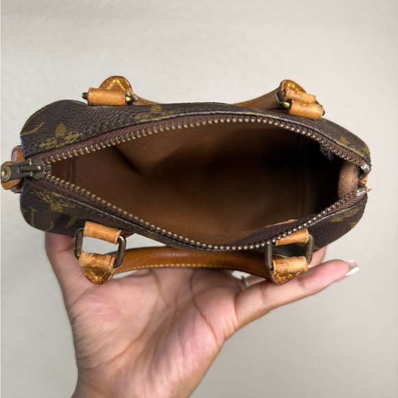 Louis Vuitton Monogram Mini Speedy - Picture 11 of 16